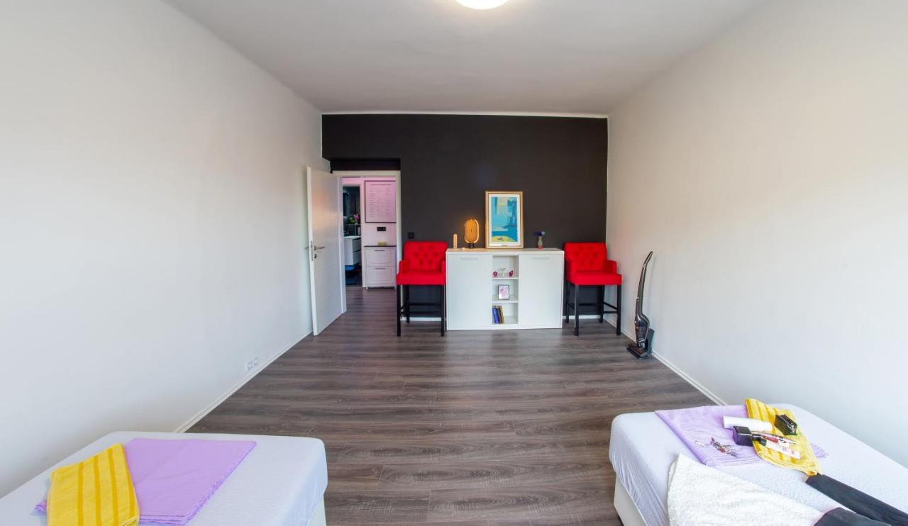 Smart Apartment *